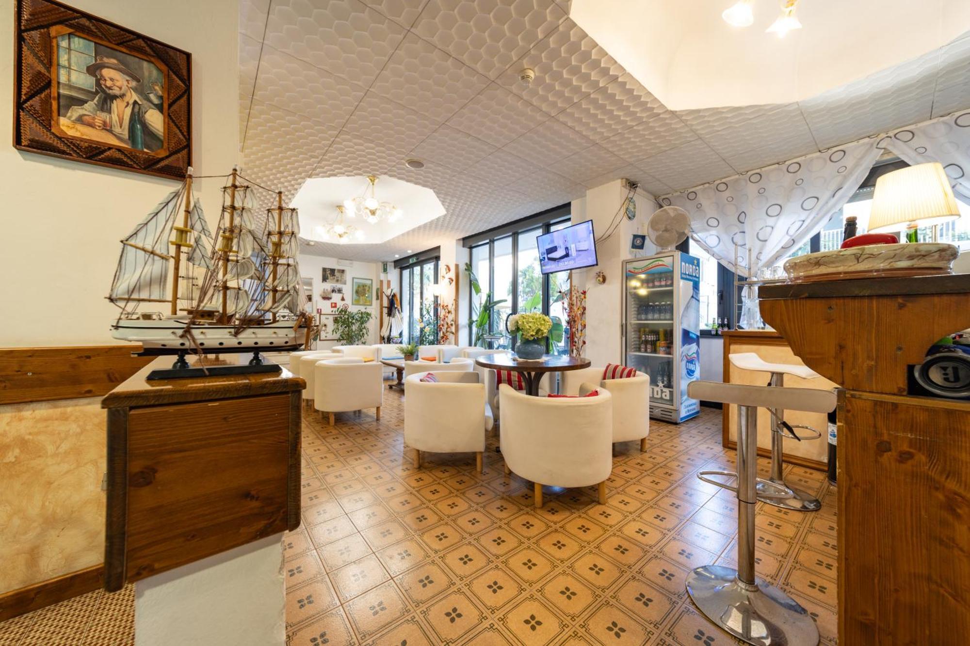 Hotel Cortina Rimini Esterno foto