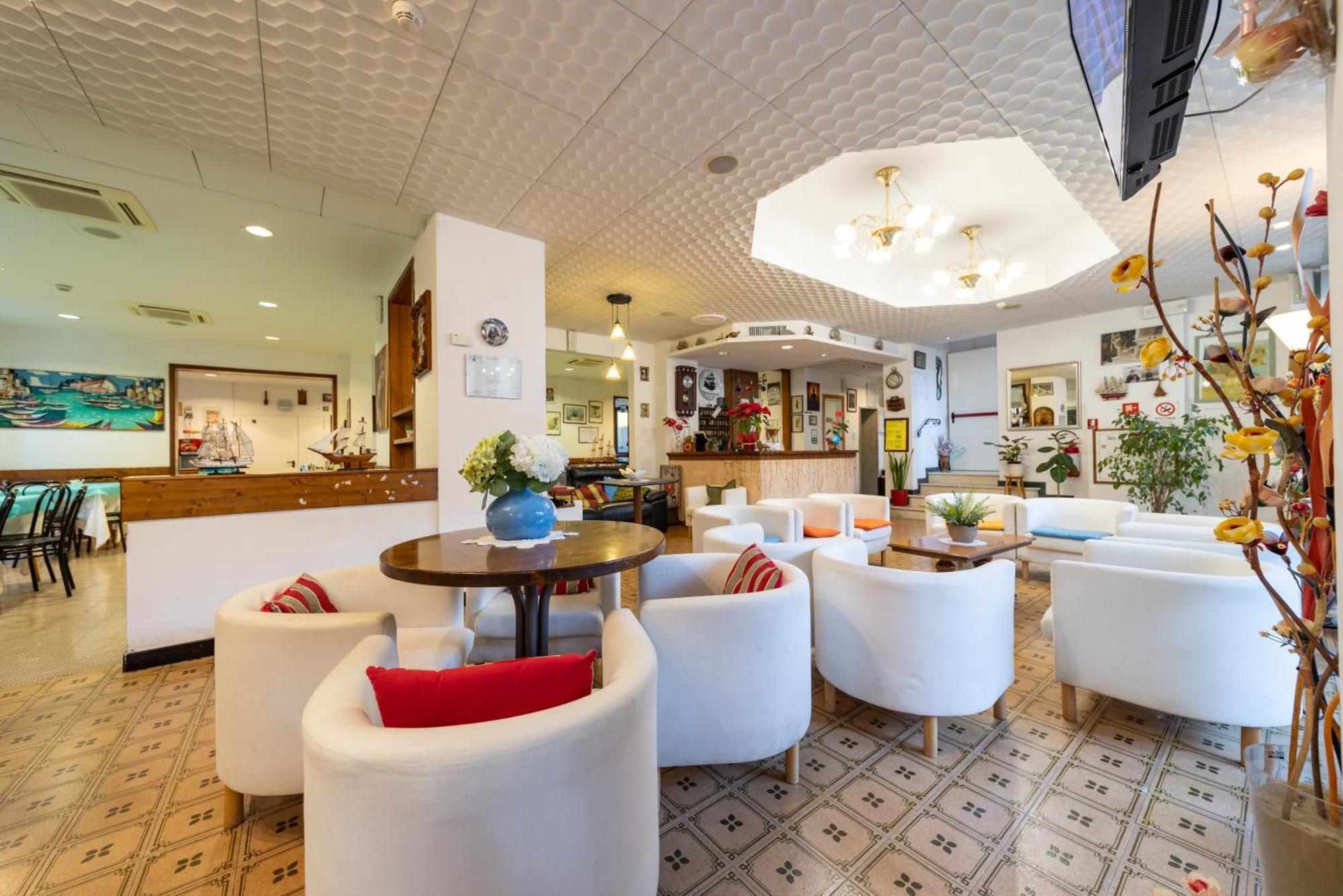 Hotel Cortina Rimini Esterno foto